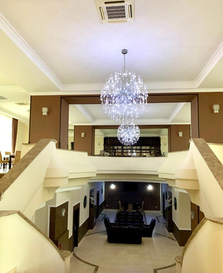 Albert Hotel Ploeszti Zewnętrze zdjęcie