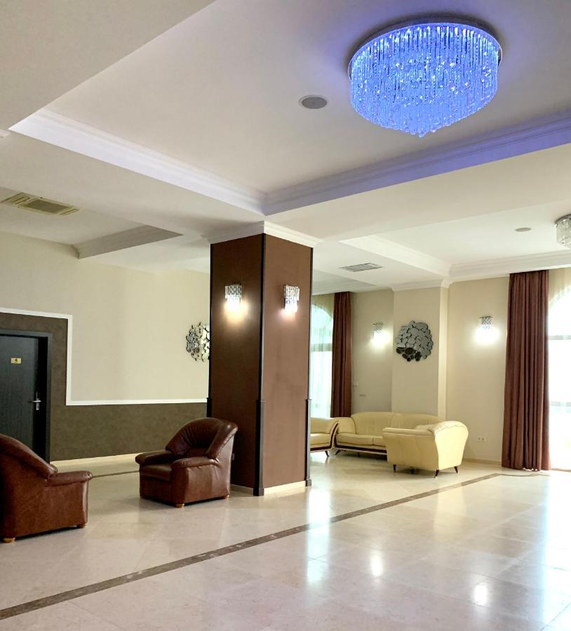 Albert Hotel Ploeszti Zewnętrze zdjęcie