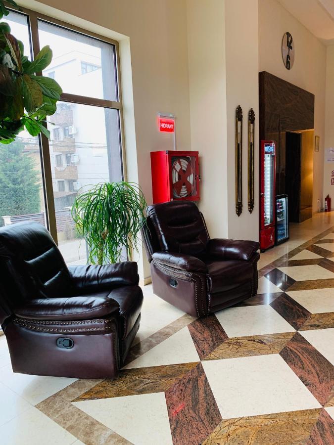 Albert Hotel Ploeszti Zewnętrze zdjęcie