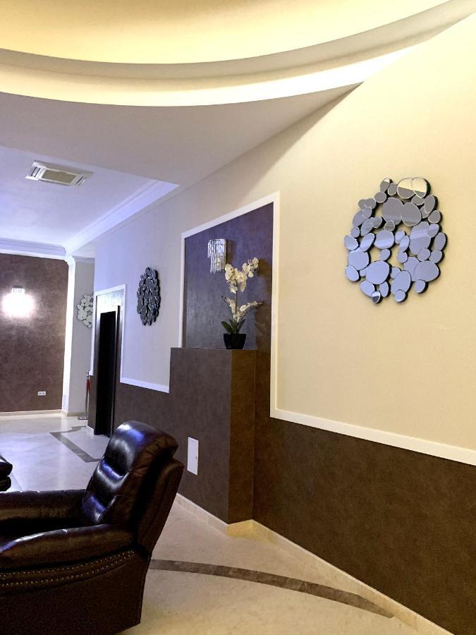 Albert Hotel Ploeszti Zewnętrze zdjęcie