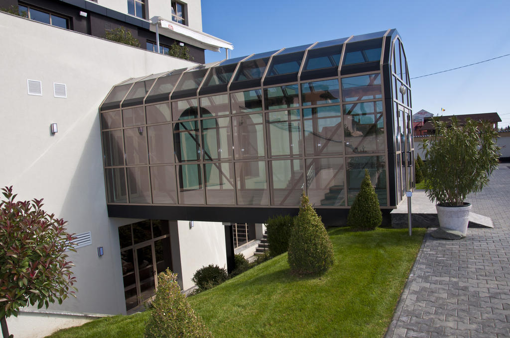 Albert Hotel Ploeszti Zewnętrze zdjęcie