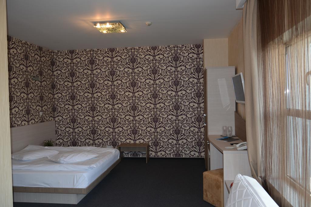 Albert Hotel Ploeszti Pokój zdjęcie