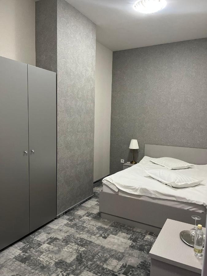 Albert Hotel Ploeszti Zewnętrze zdjęcie