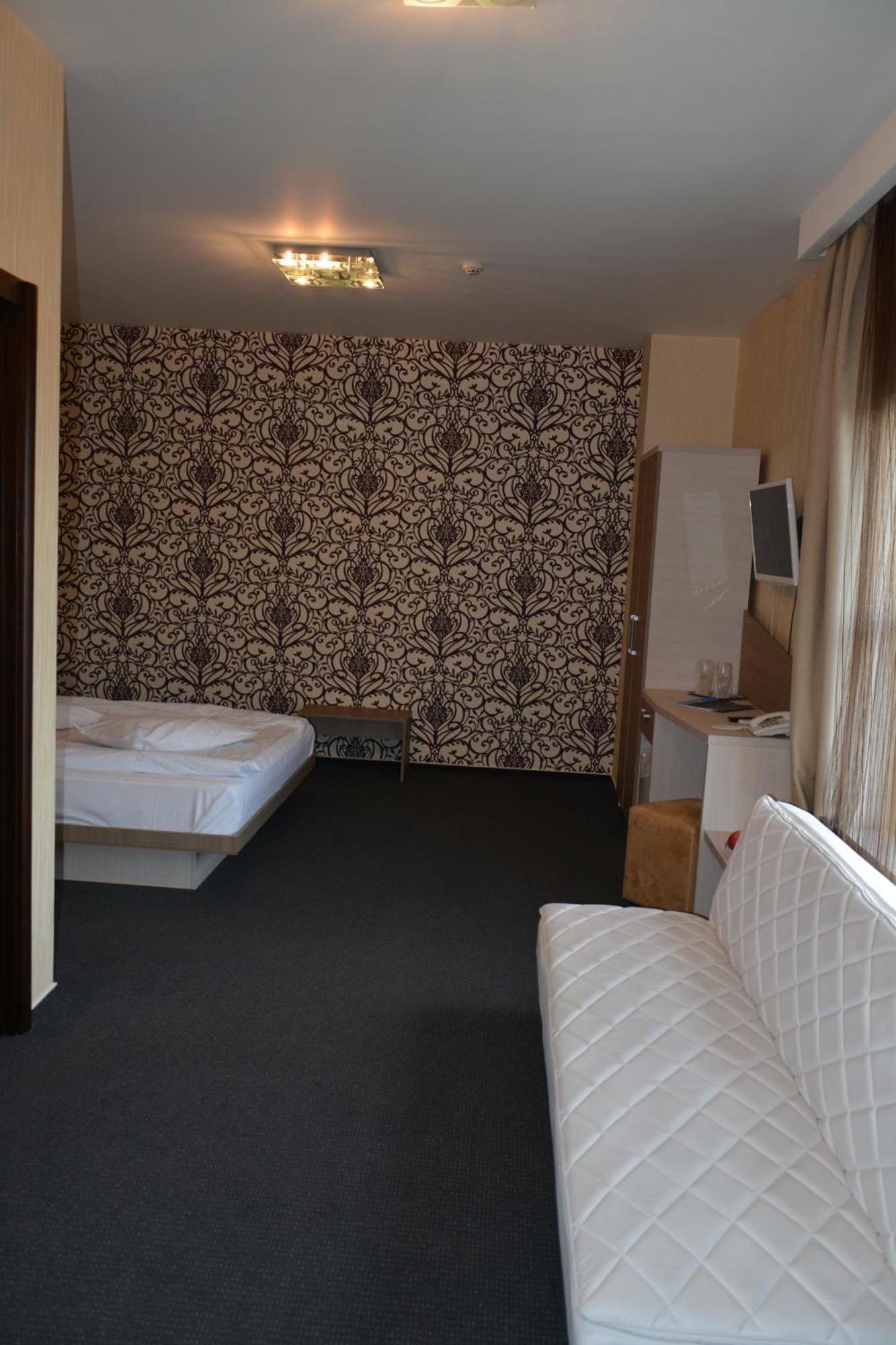 Albert Hotel Ploeszti Pokój zdjęcie