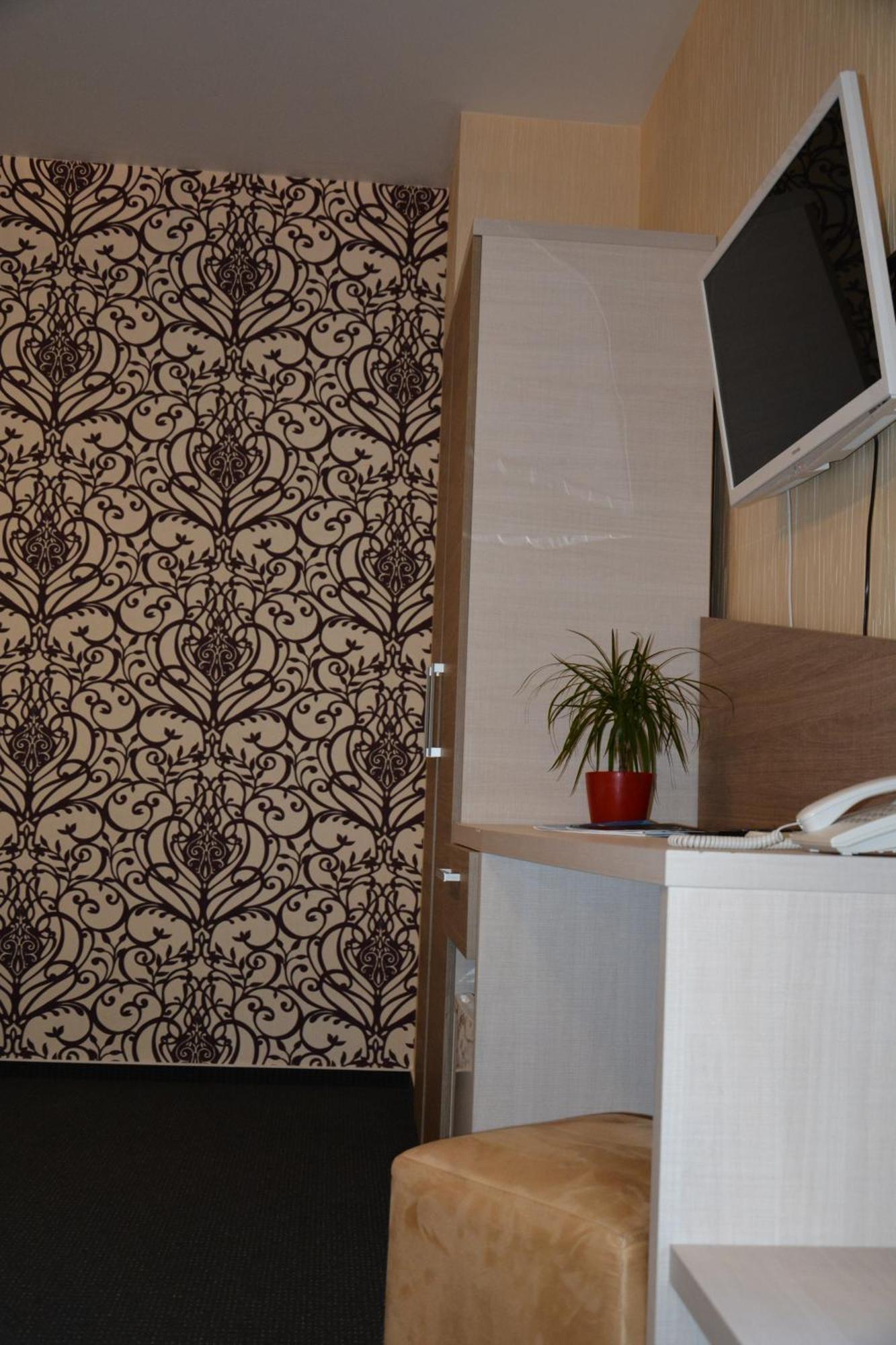 Albert Hotel Ploeszti Pokój zdjęcie